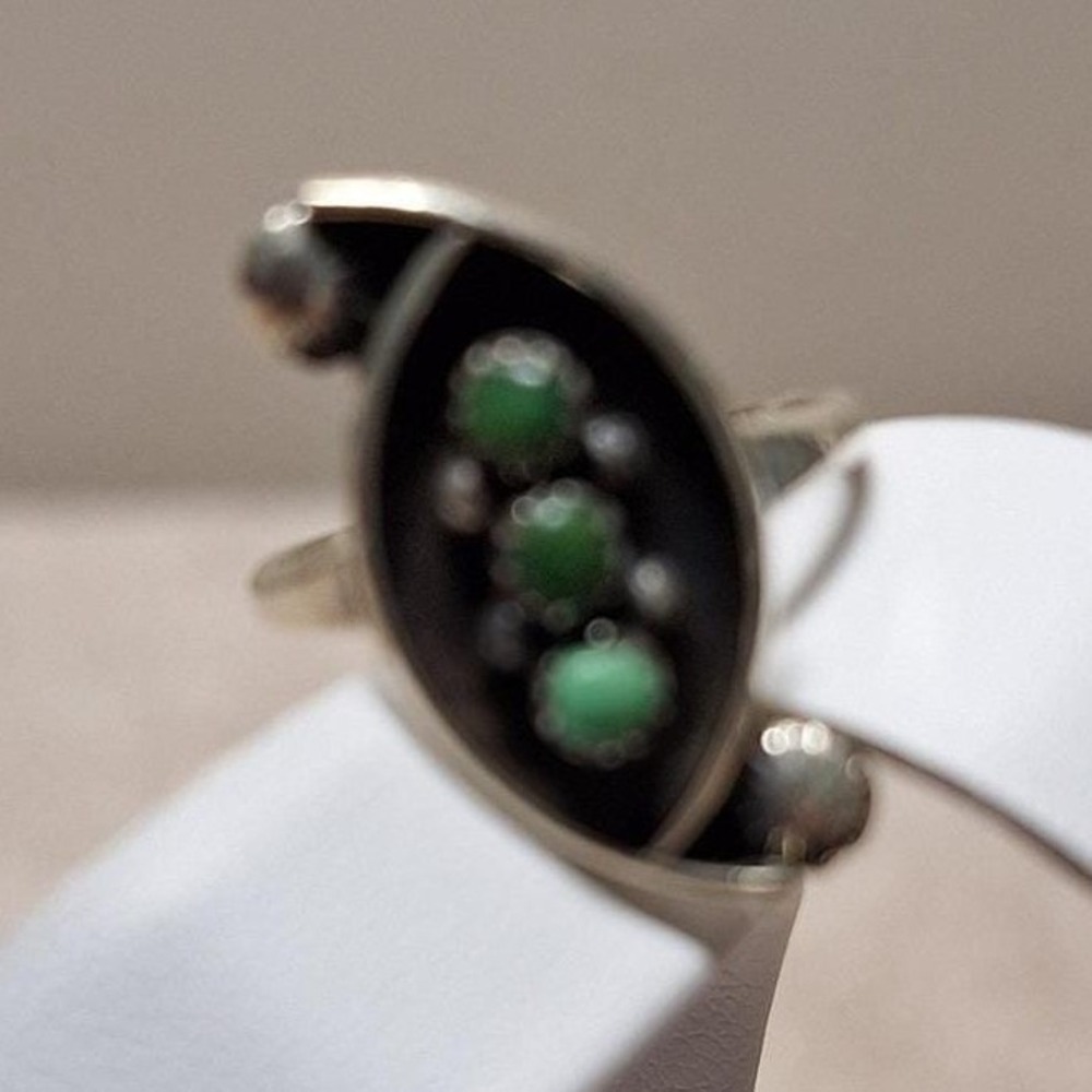 Vintage Southwestern ring turquoise oxidized sterling silver size 5